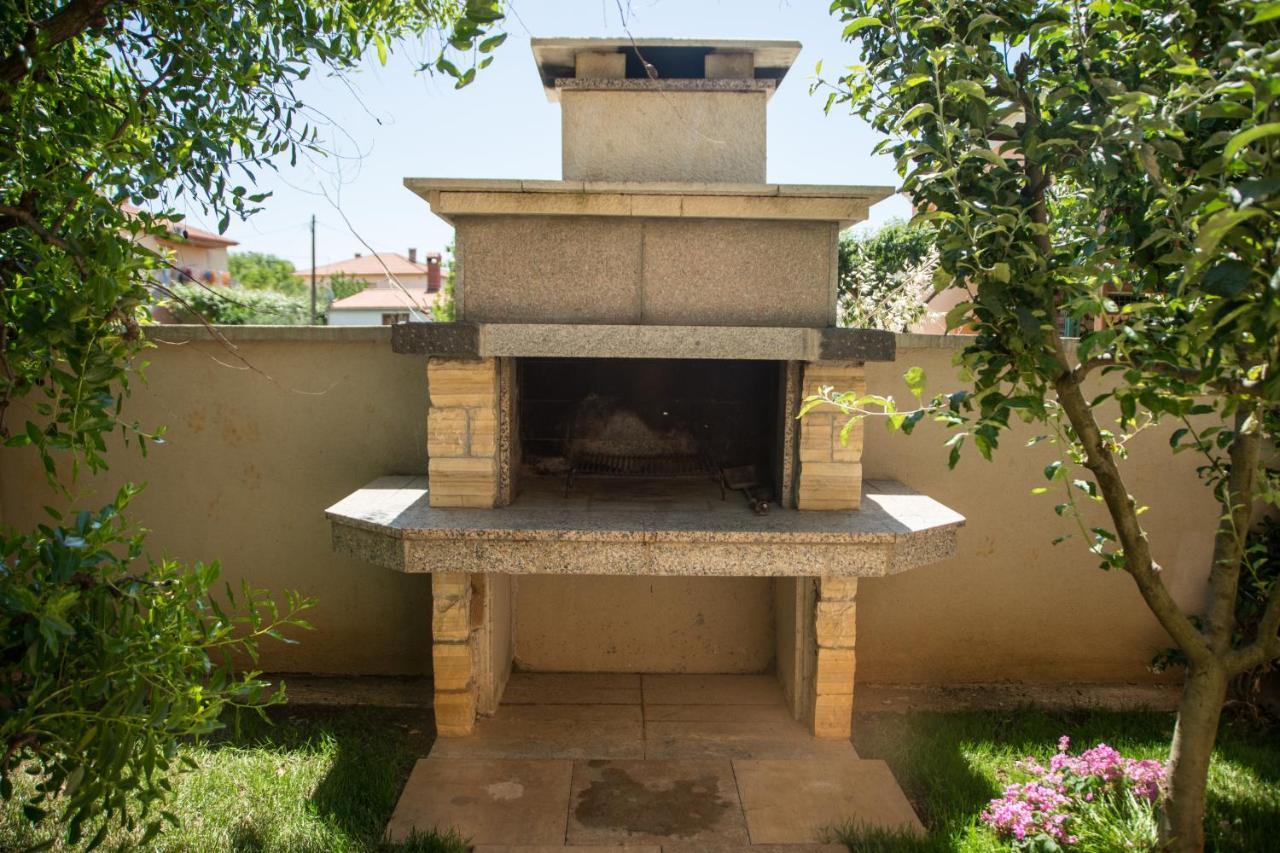 פאז'אנה Apartmani M&C מראה חיצוני תמונה
