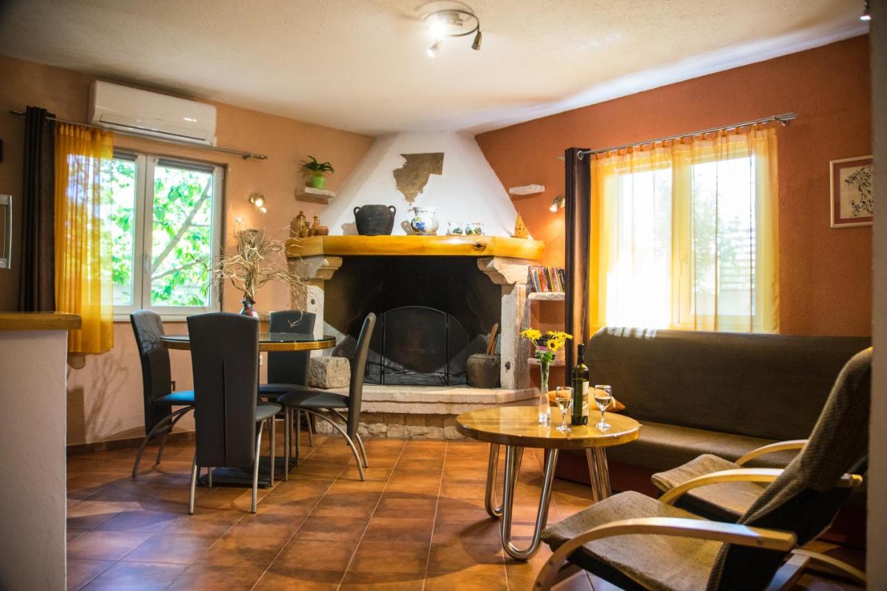 פאז'אנה Apartmani M&C מראה חיצוני תמונה